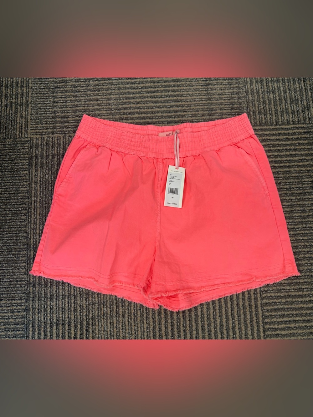 NWT Vineyard Vines Coral Neon Rosa Every Day Shorts Sz M